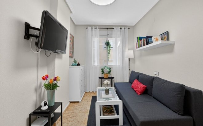 Resale - Apartment -
Torrevieja - Costa Blanca