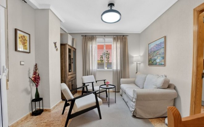 Resale - Apartment -
Torrevieja - Costa Blanca