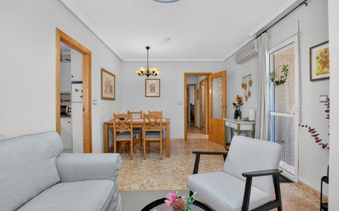 Resale - Apartment -
Torrevieja - Costa Blanca