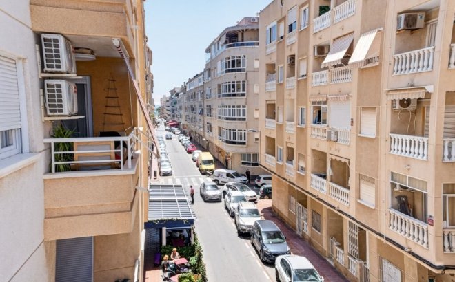 Resale - Apartment -
Torrevieja - Costa Blanca
