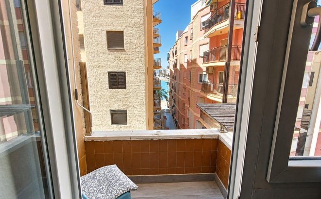 Resale - Apartment -
Torrevieja - Playa del Cura