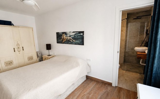 Resale - Apartment -
Torrevieja - Playa del Cura
