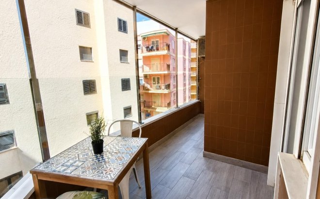 Resale - Apartment -
Torrevieja - Playa del Cura