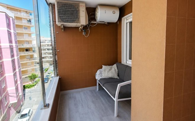 Resale - Apartment -
Torrevieja - Playa del Cura