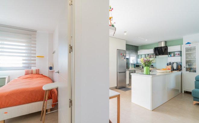 Resale - Bungalow -
Vistabella Golf Entre Naranjos - Inland