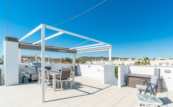 Resale - Bungalow -
Vistabella Golf Entre Naranjos - Inland