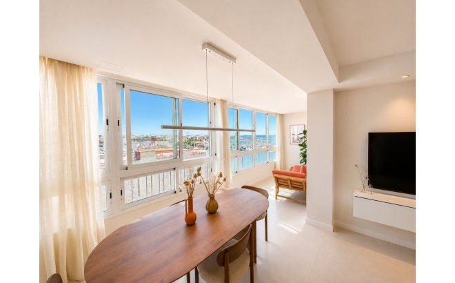 Resale - Apartment -
Torrevieja - Costa Blanca