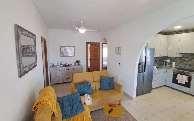 Resale - Villa -
San Miguel de Salinas - Inland
