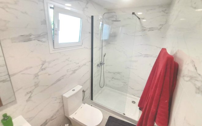 Resale - Villa -
San Miguel de Salinas - Inland