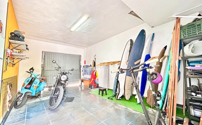 Resale - Villa -
La Zenia - Costa Blanca