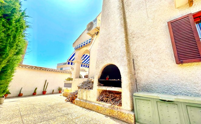 Resale - Villa -
La Zenia - Costa Blanca
