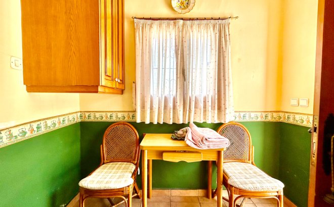 Resale - Villa -
La Zenia - Costa Blanca