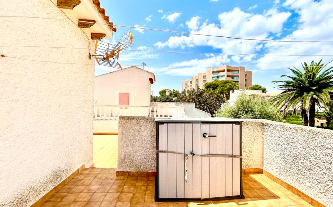 Resale - Villa -
La Zenia - Costa Blanca