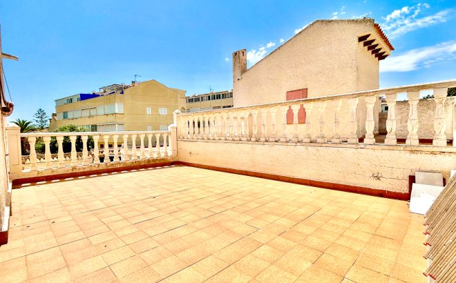 Resale - Villa -
La Zenia - Costa Blanca