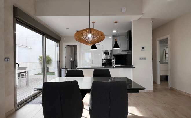Resale - Villa -
Orihuela Costa - Costa Blanca