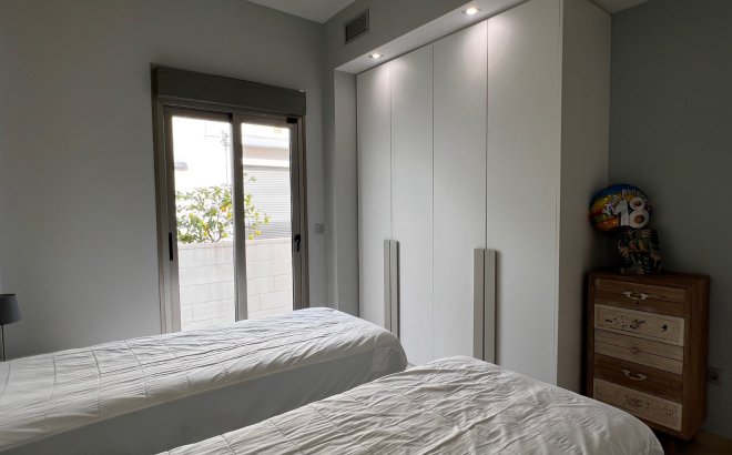Resale - Villa -
Orihuela Costa - Costa Blanca