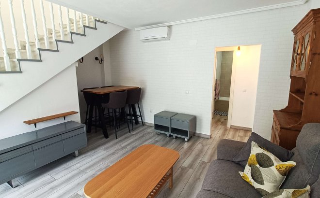 Resale - Villa -
Rojales - Inland
