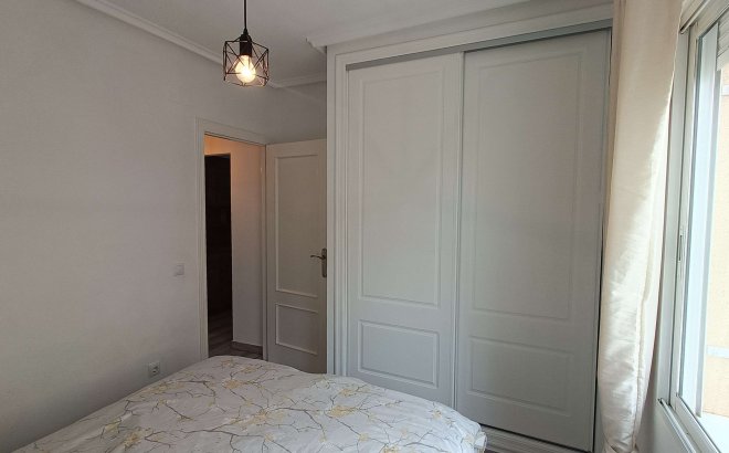 Resale - Villa -
Rojales - Inland