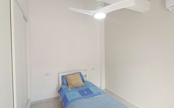 Resale - Villa -
Rojales - Inland