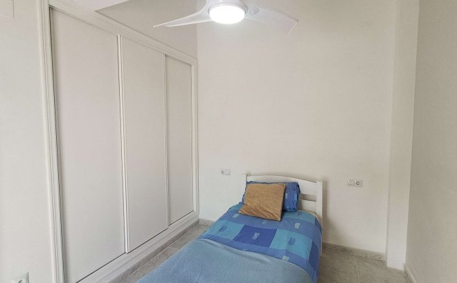 Resale - Villa -
Rojales - Inland