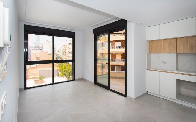 Resale - Apartment -
Torrevieja - Costa Blanca