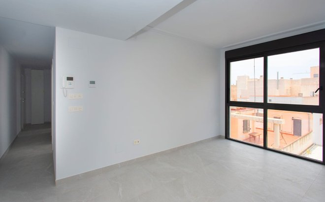 Resale - Apartment -
Torrevieja - Costa Blanca