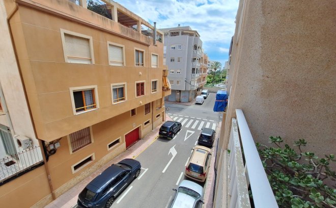 Resale - Apartment -
Torrevieja - Playa de los Locos