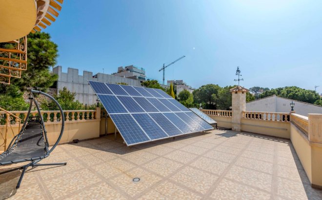 Resale - Villa -
Orihuela Costa - Costa Blanca