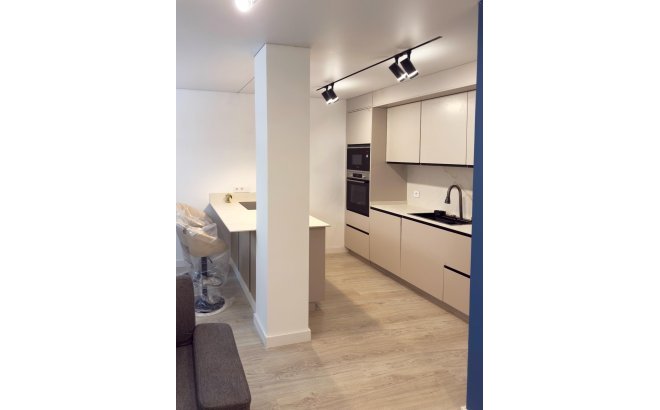Resale - Apartment -
Torrevieja - El Acequión - Los Náufragos
