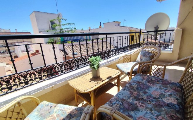 Resale - Apartment -
Torrevieja - Centro