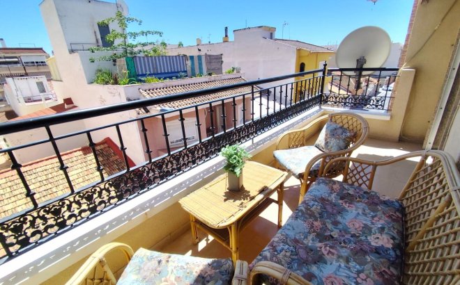 Resale - Apartment -
Torrevieja - Centro