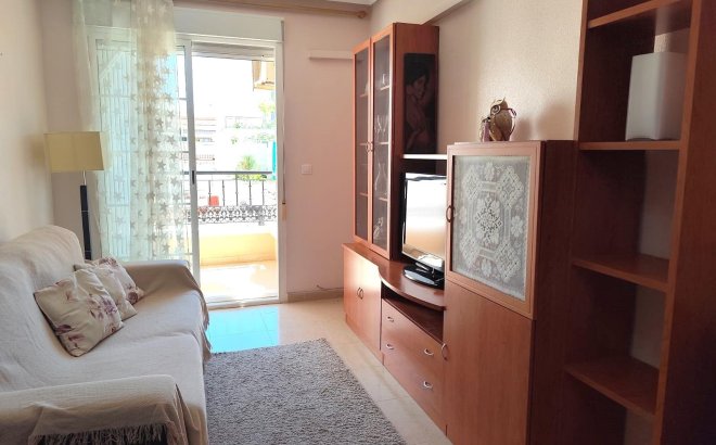 Resale - Apartment -
Torrevieja - Centro