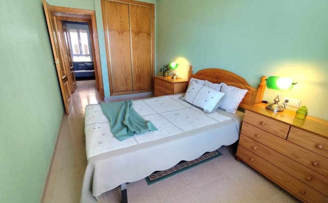 Resale - Apartment -
Torrevieja - Centro