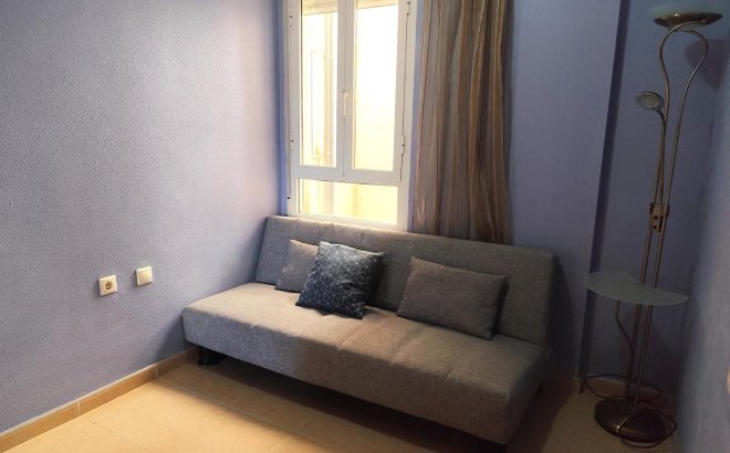 Resale - Apartment -
Torrevieja - Centro