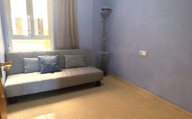 Resale - Apartment -
Torrevieja - Centro
