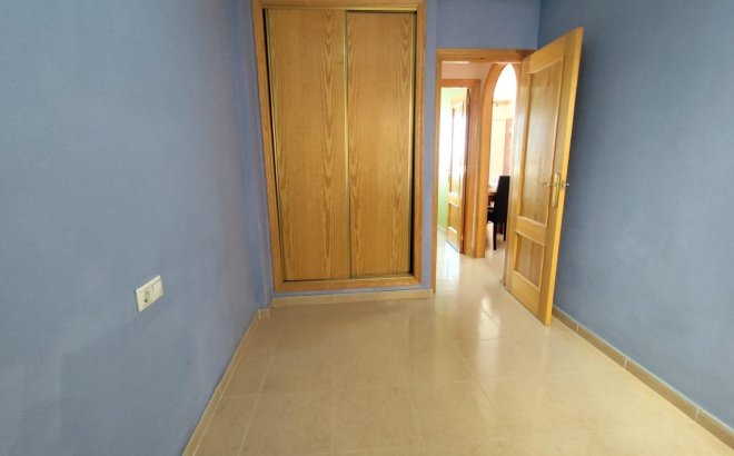 Resale - Apartment -
Torrevieja - Centro