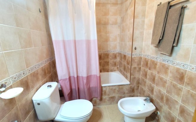 Resale - Apartment -
Torrevieja - Centro