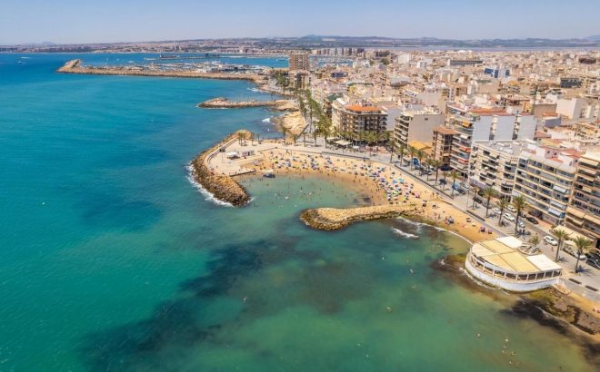 Resale - Apartment -
Torrevieja - Centro