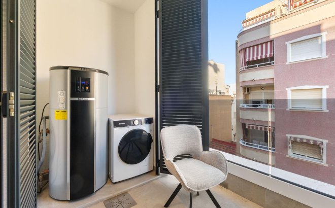 Resale - Apartment -
Torrevieja - Playa del Cura