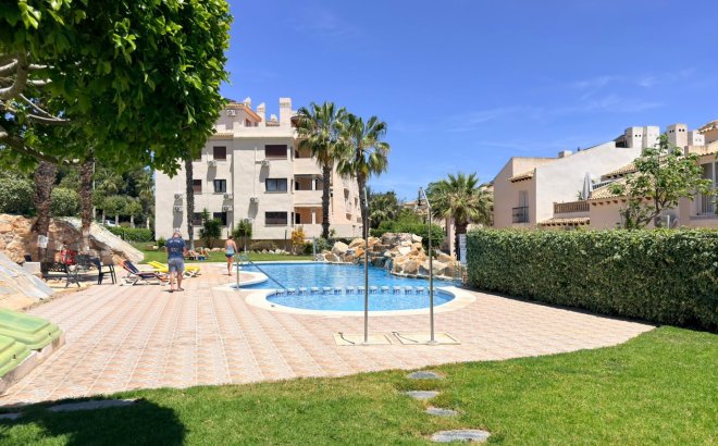 Resale - Villa -
Las Ramblas Golf - Inland