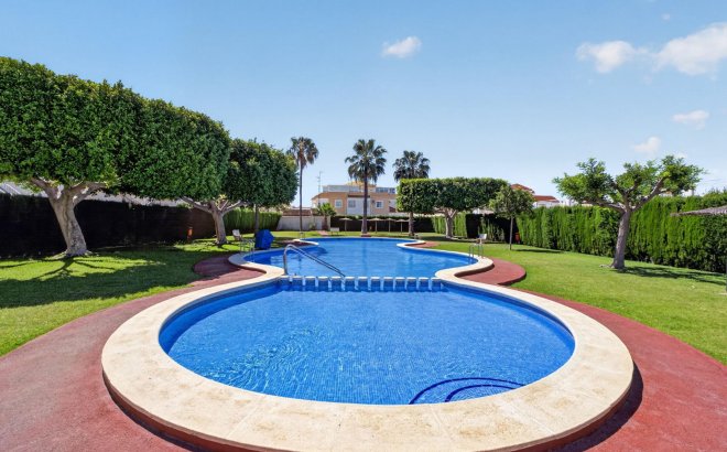 Resale - Apartment -
Torrevieja - El Limonar