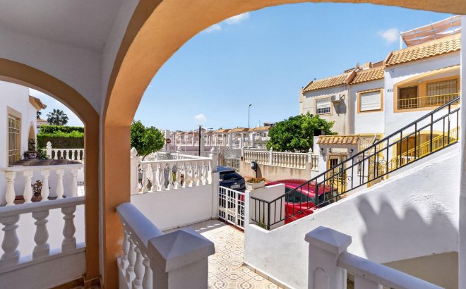 Resale - Apartment -
Torrevieja - El Limonar
