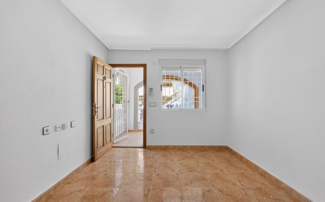 Resale - Apartment -
Torrevieja - El Limonar