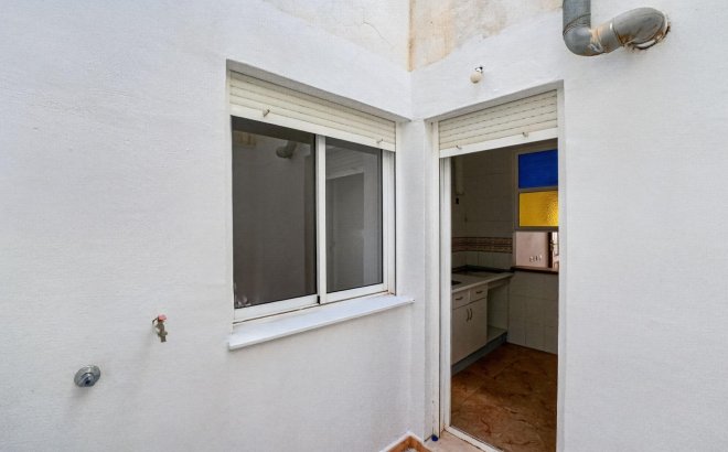 Resale - Apartment -
Torrevieja - El Limonar