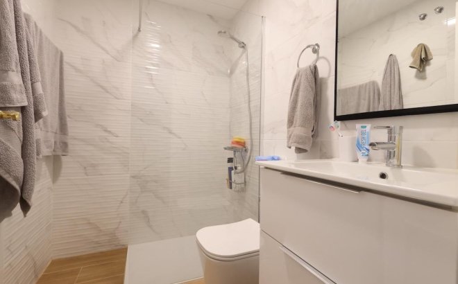 Resale - Bungalow -
Orihuela Costa - Costa Blanca