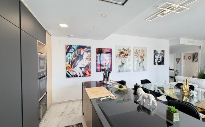 Resale - Penthouse -
Orihuela Costa - Los Almendros-la Florida