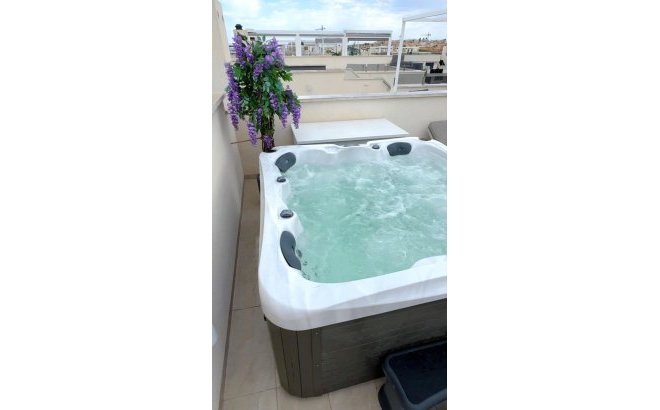 Resale - Penthouse -
Orihuela Costa - Los Almendros-la Florida
