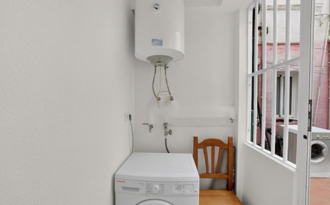 Resale - Apartment -
Torrevieja - Centro