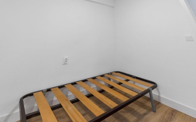 Resale - Apartment -
Torrevieja - Centro