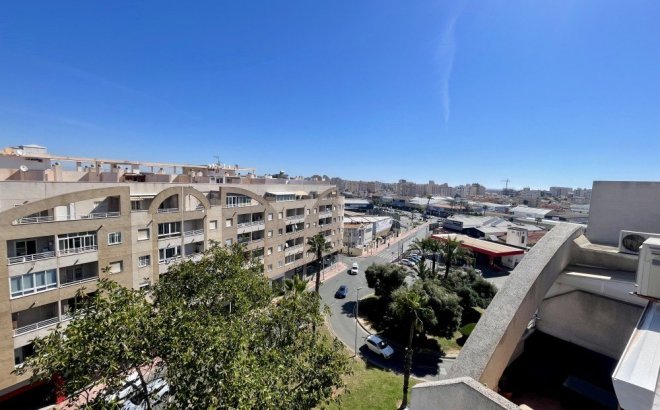 Herverkoop - Penthouse -
Torrevieja - Costa Blanca